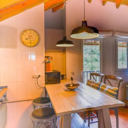 Luminoso, Coqueto Y Moderno Atico 아파트